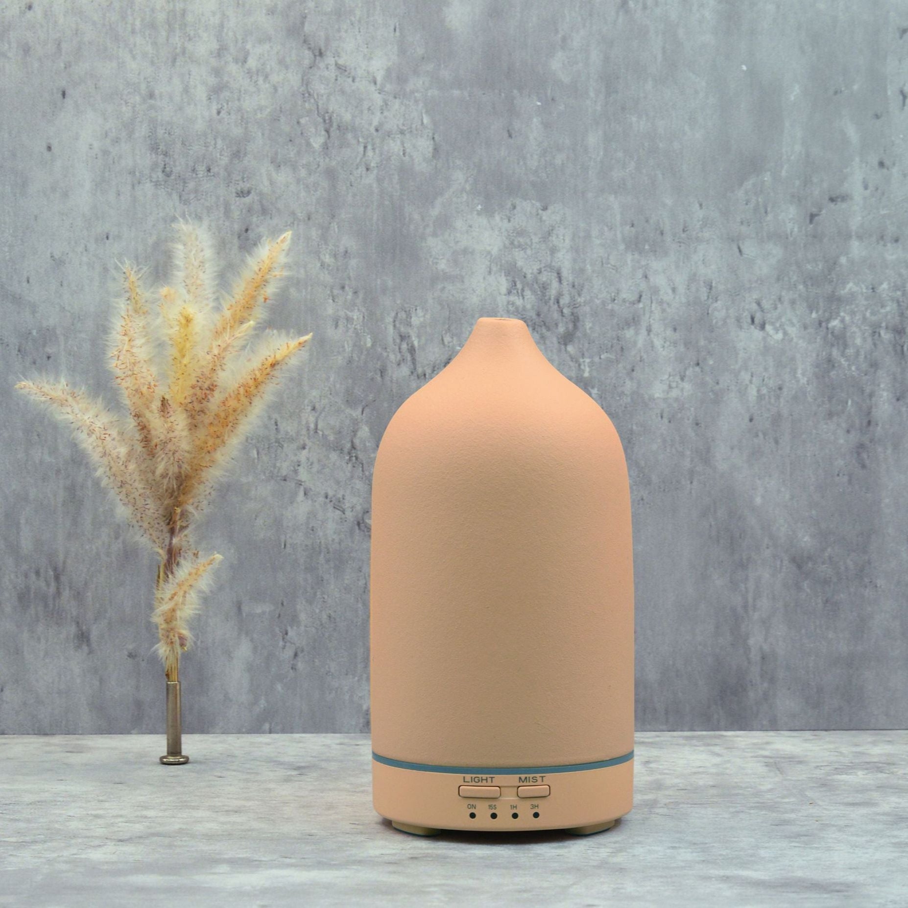 Keramik-Diffusor in Apricot – minimalistisches Design für ätherische Öle und entspannte Räume.